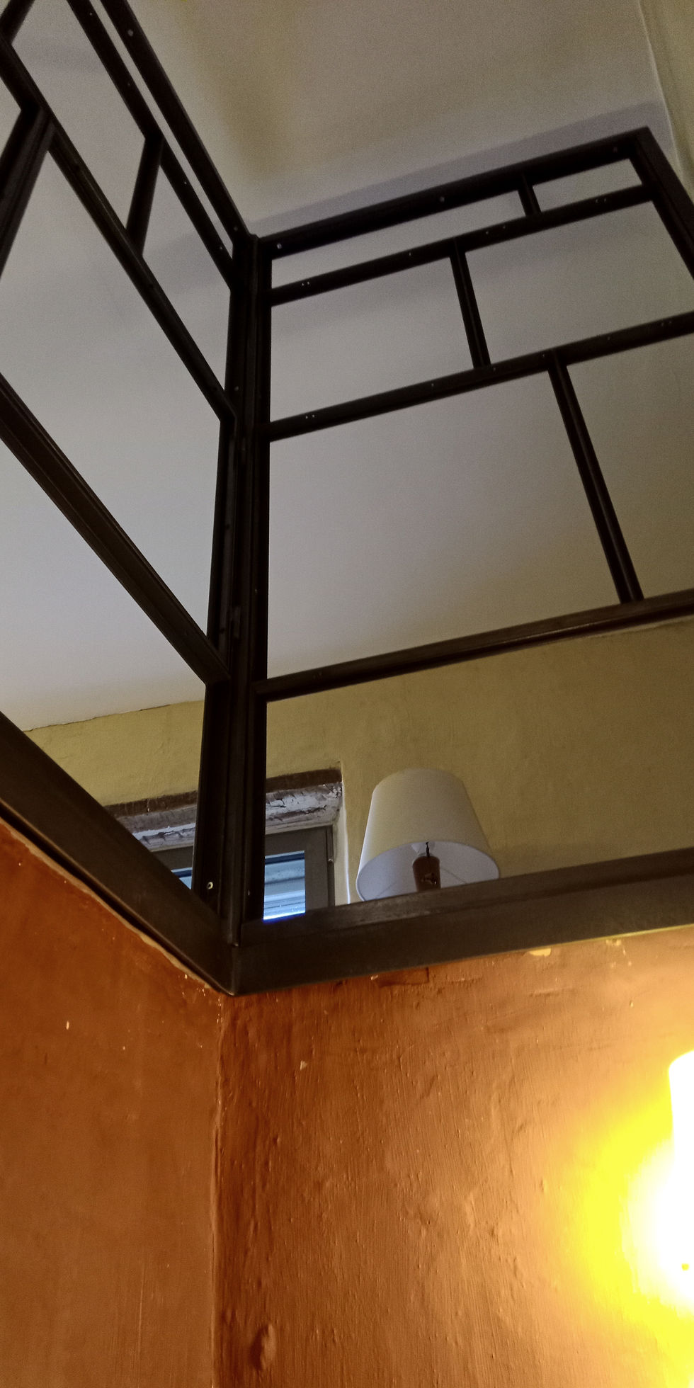 Verrière art déco
Verrière sur mesure
Verrière intérieure
Verrière métallique
Verrière industrielle
Verrière design
Verrière style art déco
Fabrication verrière
Installation verrière
Verrière acier sur mesure