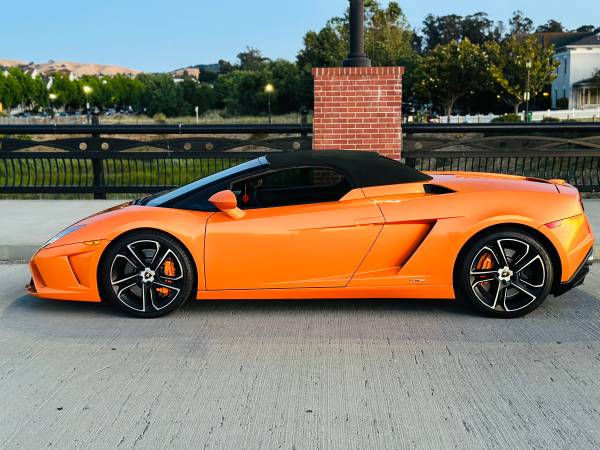Thumbnail: 2013 Lamborghini Gallardo