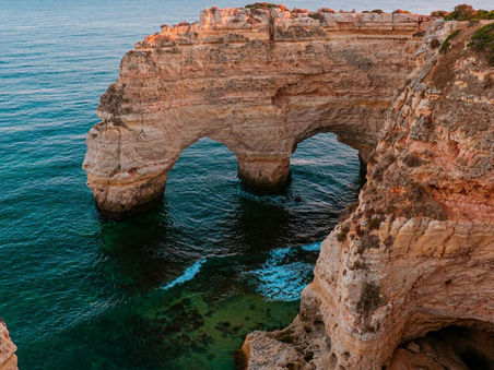 Algarve Travel Guide and Things to Do