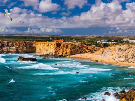 Praia do Tonel Guide, Sagres: Surfers and Nature Lovers in Portugal