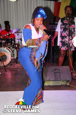 miriamsimone-albumlaunch2242020-SteveJam