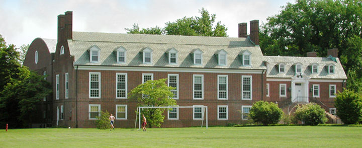 041Hartshorne Hall.jpg