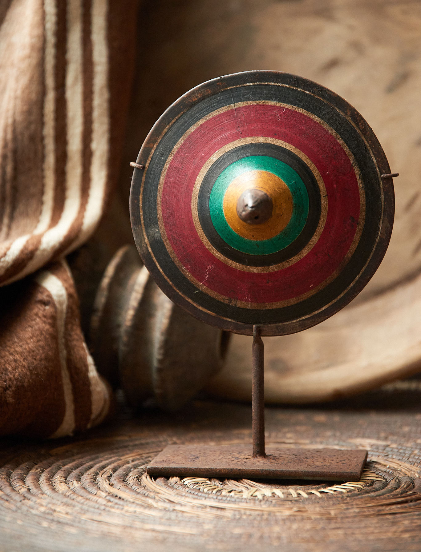 Toupie soclée N2 - Indonésie