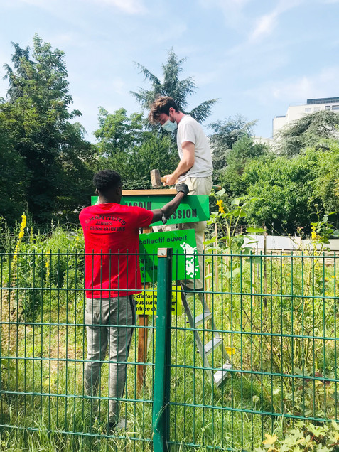 Collectif Pourquoi Pas signalétique Jardin de la Passion Vénissieux