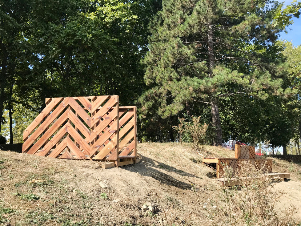 Collectif Pourquoi Pas mobilier Le Petit Bois Vaulx-en-Velin Bricologis
