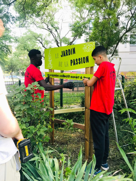 Collectif Pourquoi Pas signalétique Jardin de la Passion Vénissieux