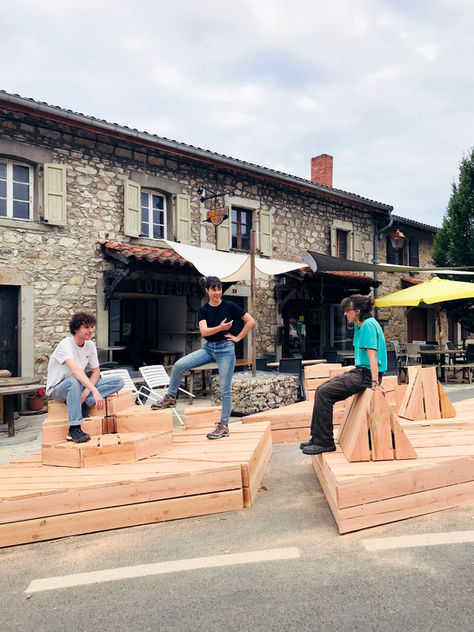Collectif Pourquoi Pas aménagement Chalmazel-Jeansagnière Place Talaru