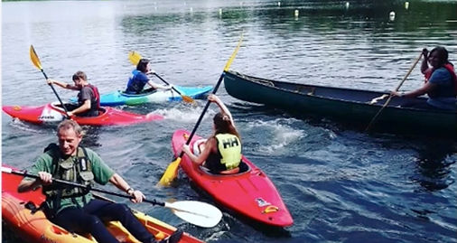 Paddlers mixd group Portland Harbour