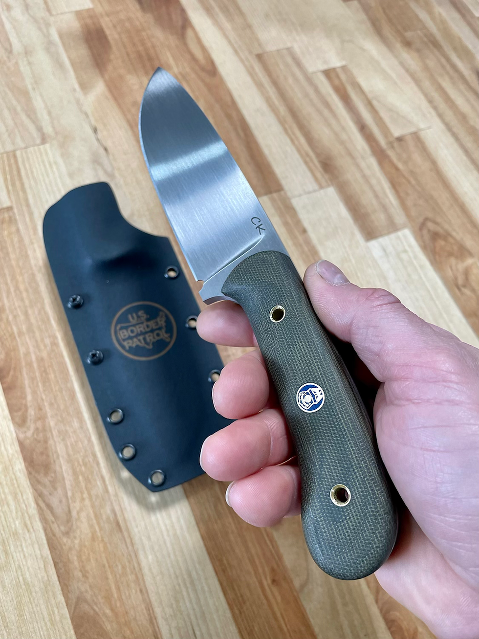 Thumbnail: The U.S Border Patrol knife