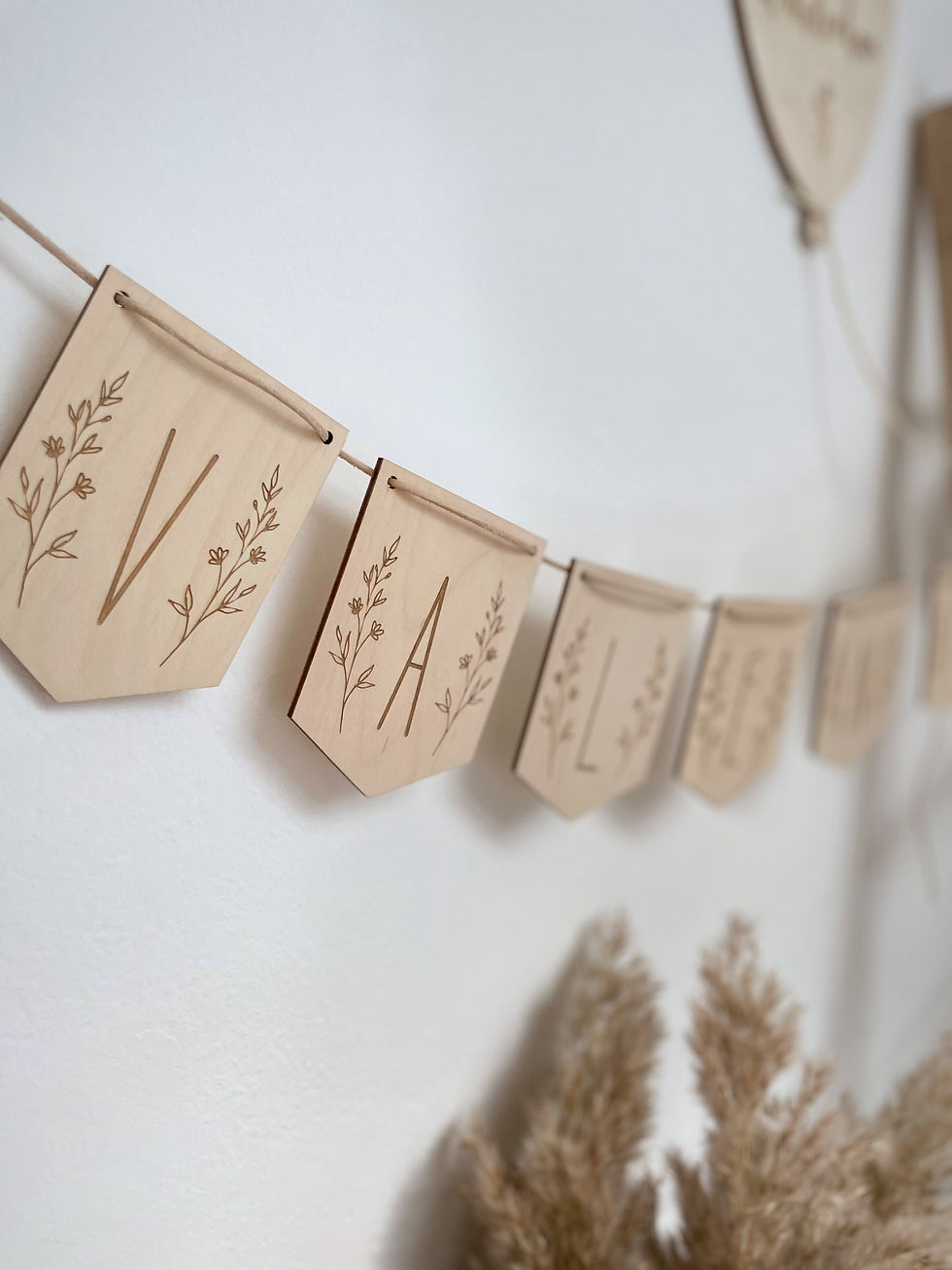 Miniaturbild: Wimpelgirlande "floral"