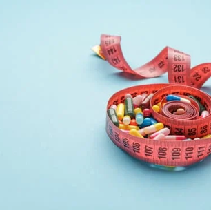 TRATAMENTO DA OBESIDADE:   QUAIS MEDICAMENTOS USAR?
