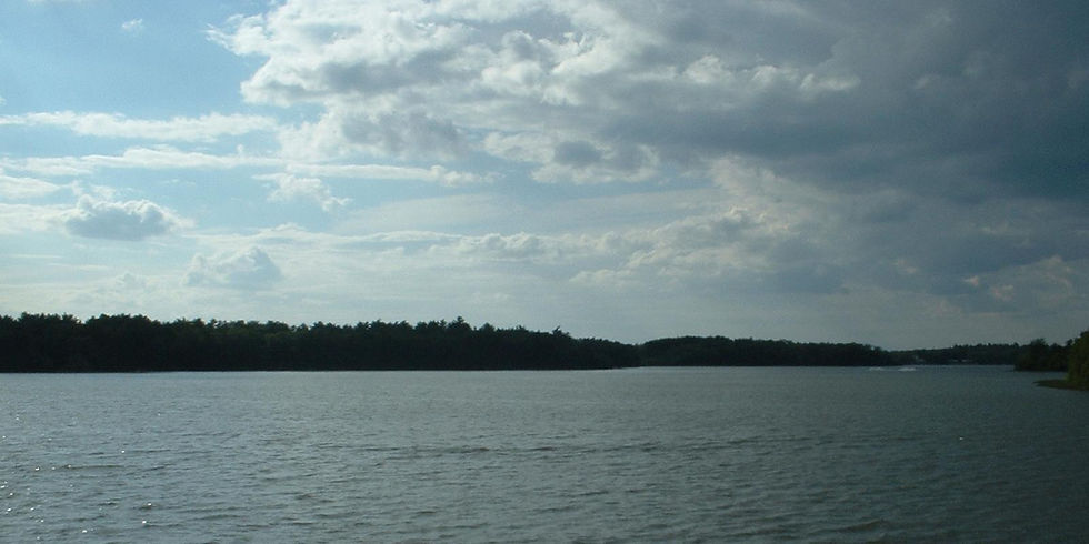 Halifax_-_West_Monponsett_Pond.jpg