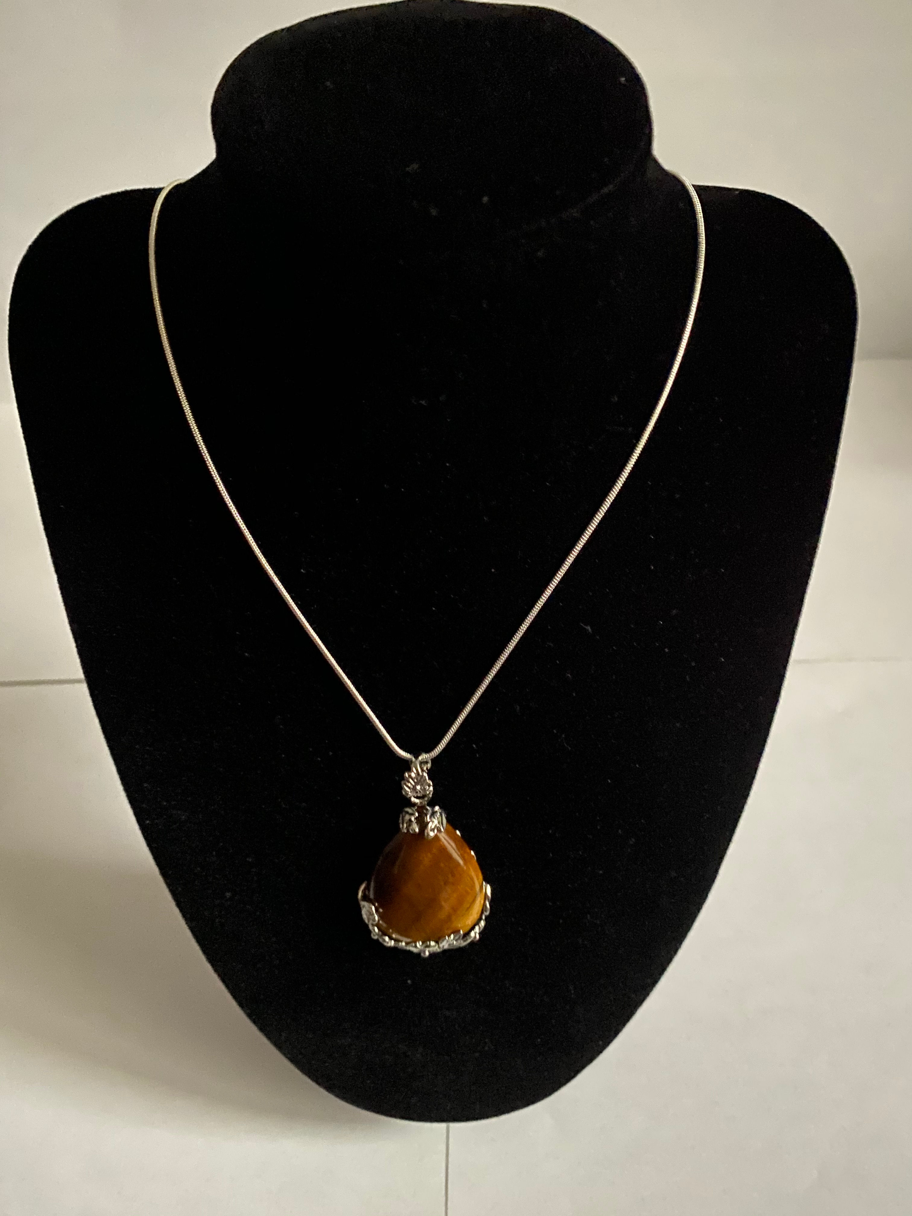 Collier Pendentif Jaune Œil de tigre