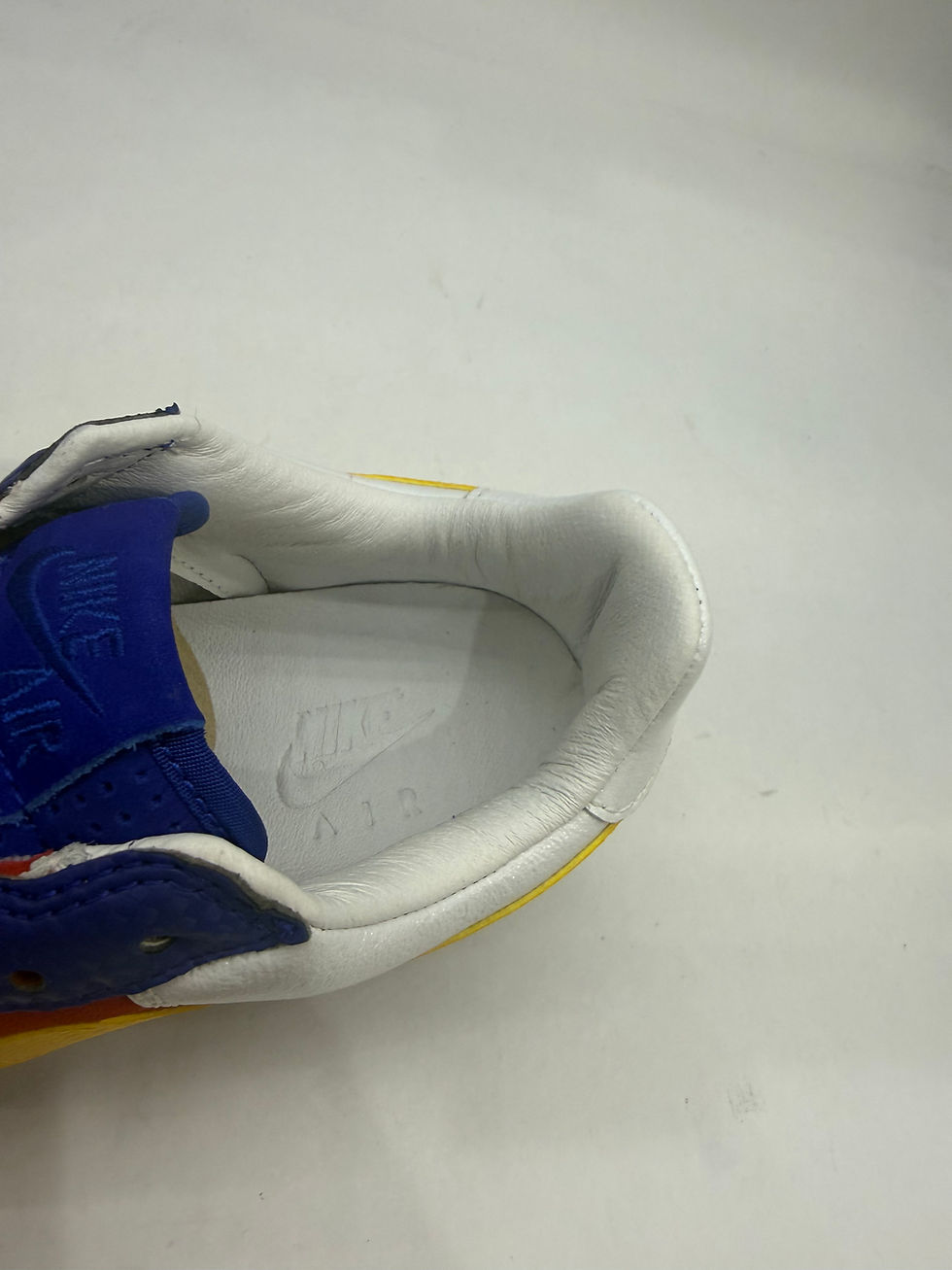 Thumbnail: Air Force 1 InsideOut Priority 2006 “Philippines”