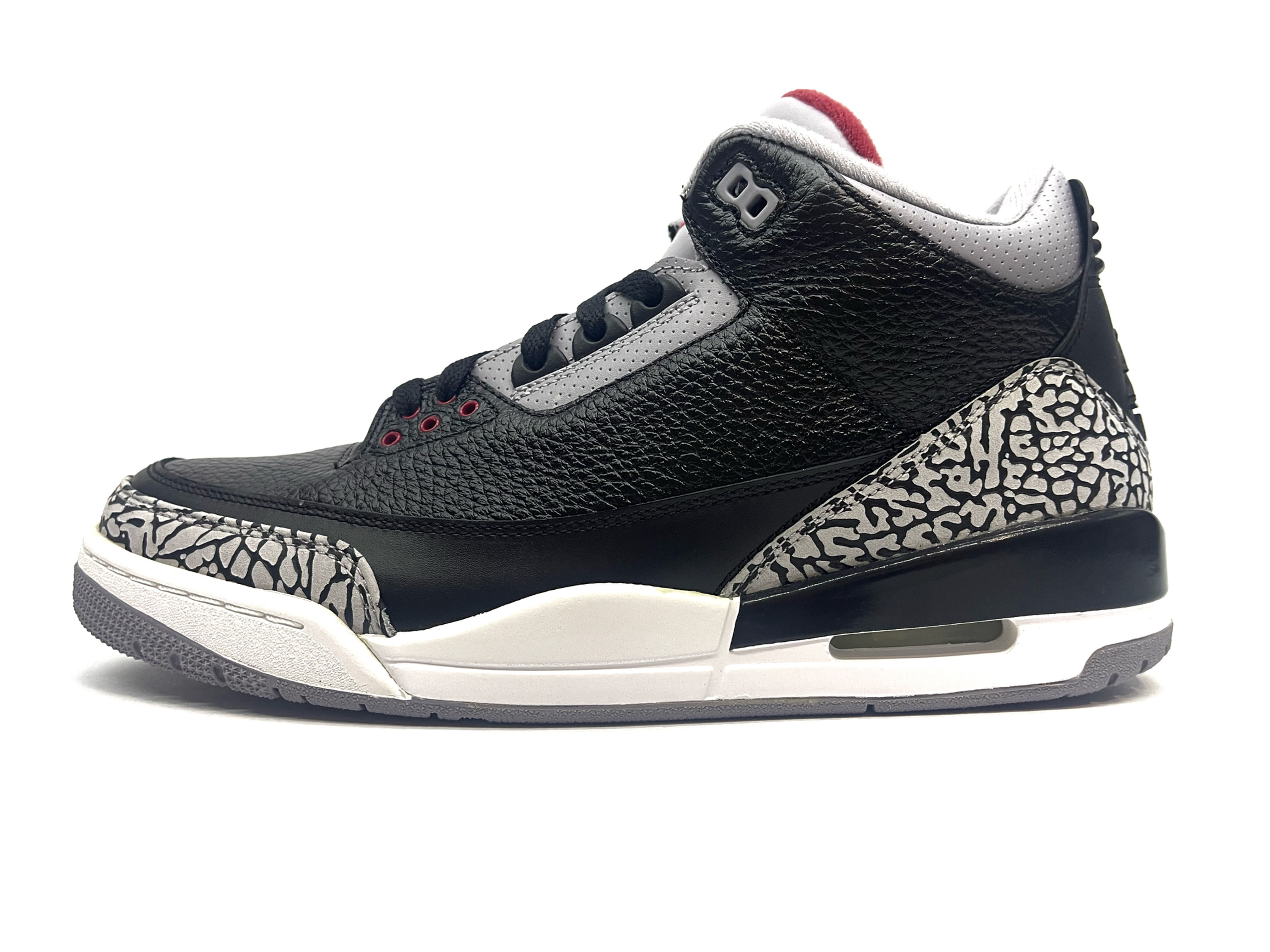 AIR JORDAN 3 RETRO “BLACK CEMENT 2011”