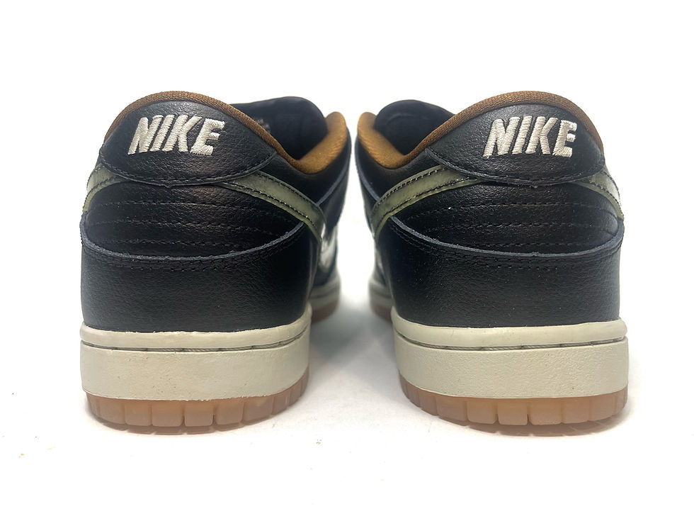 Thumbnail: Nike Dunk Low Premium SB QS “Black Rain” 