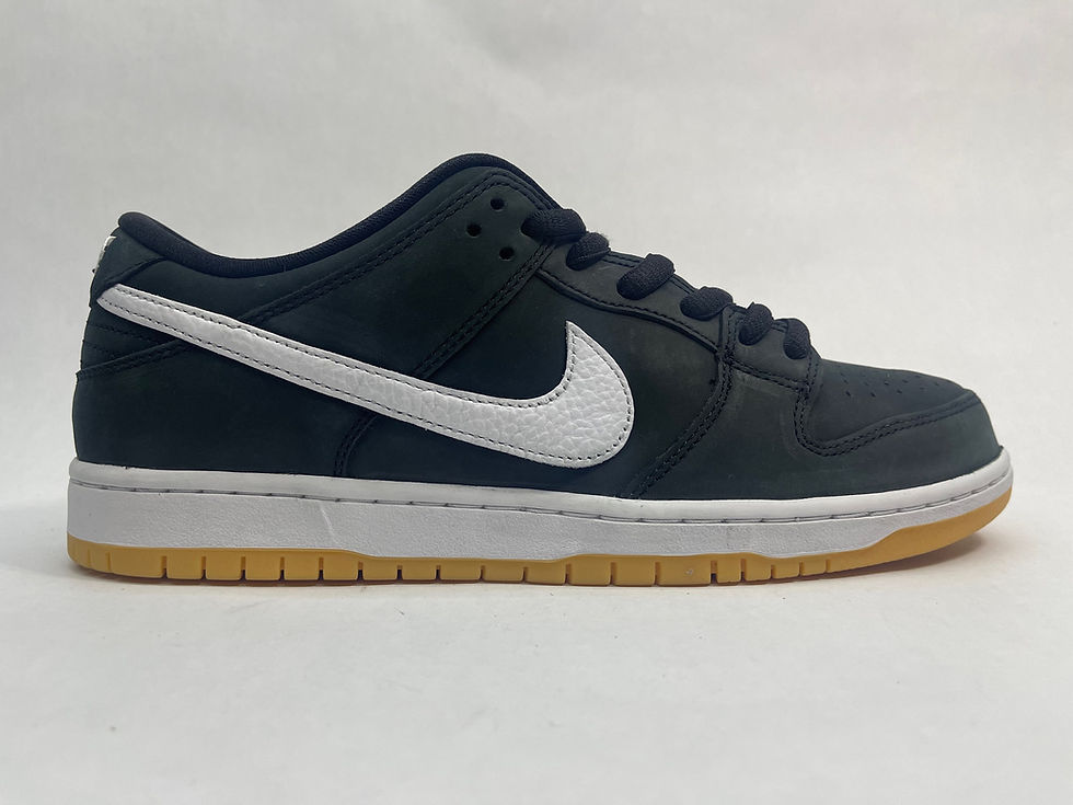 Thumbnail: Nike SB Dunk Low Pro “Black Gum” 