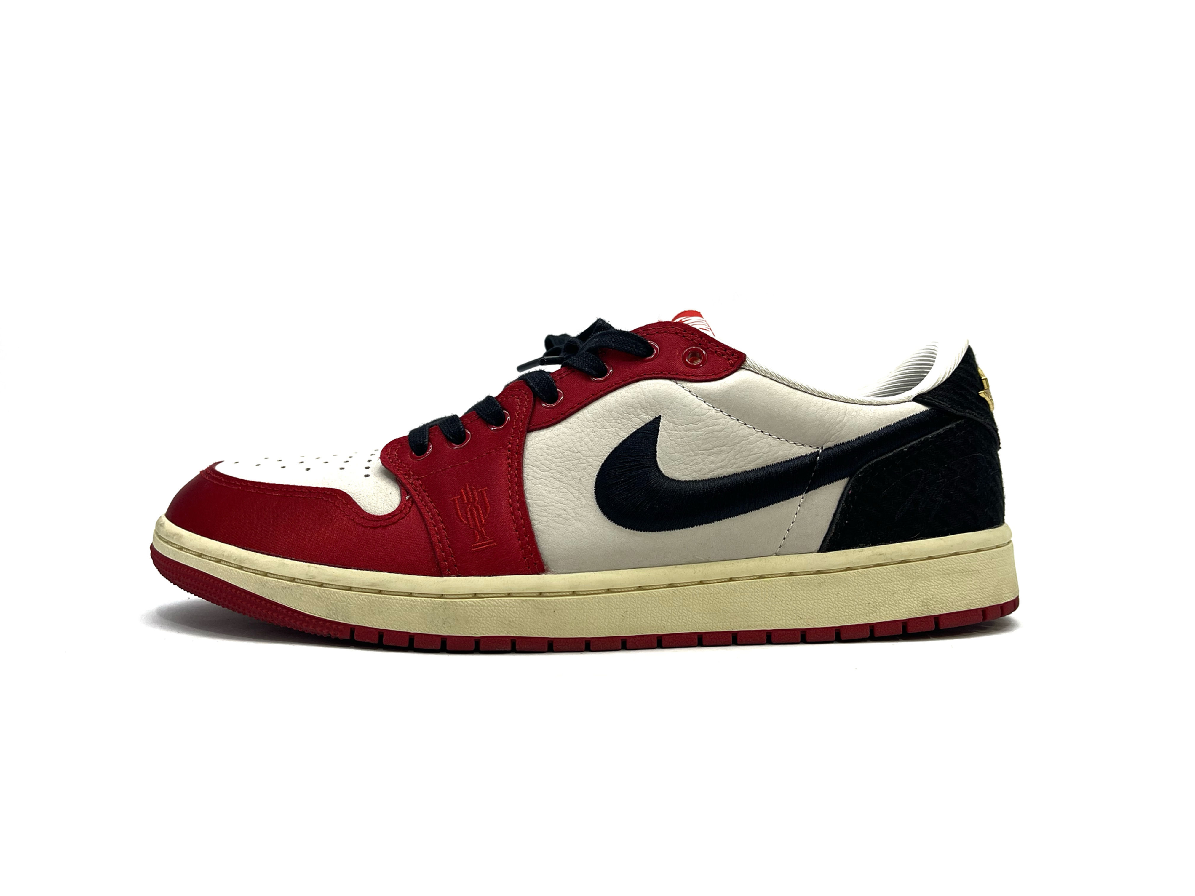 AIR JORDAN 1 RETRO LOW OG “TROPHY ROOM RC 