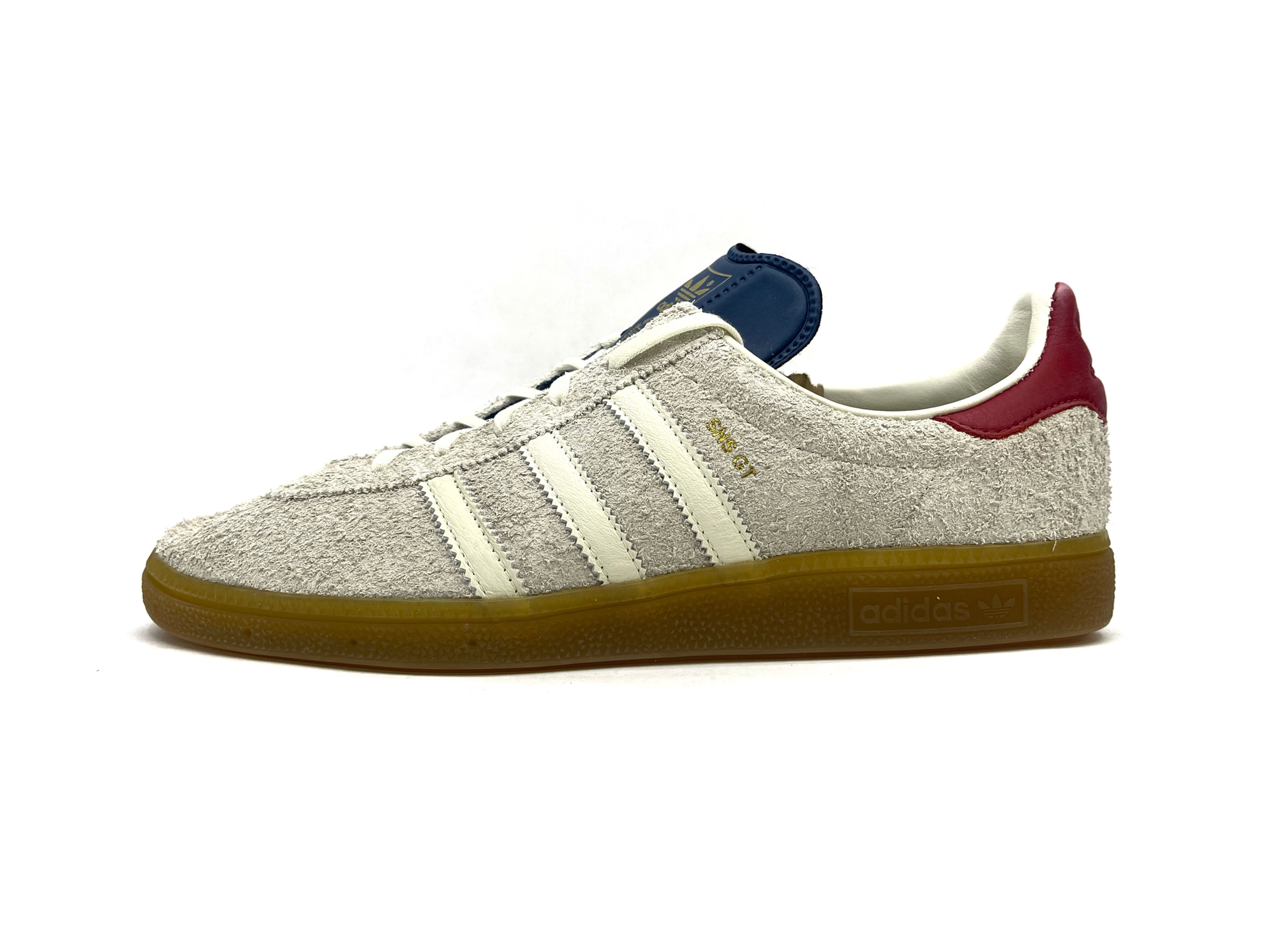 ADIDAS X SNEAKERSNSTUFF GT “HOMETOWN LOVE-PARIS”