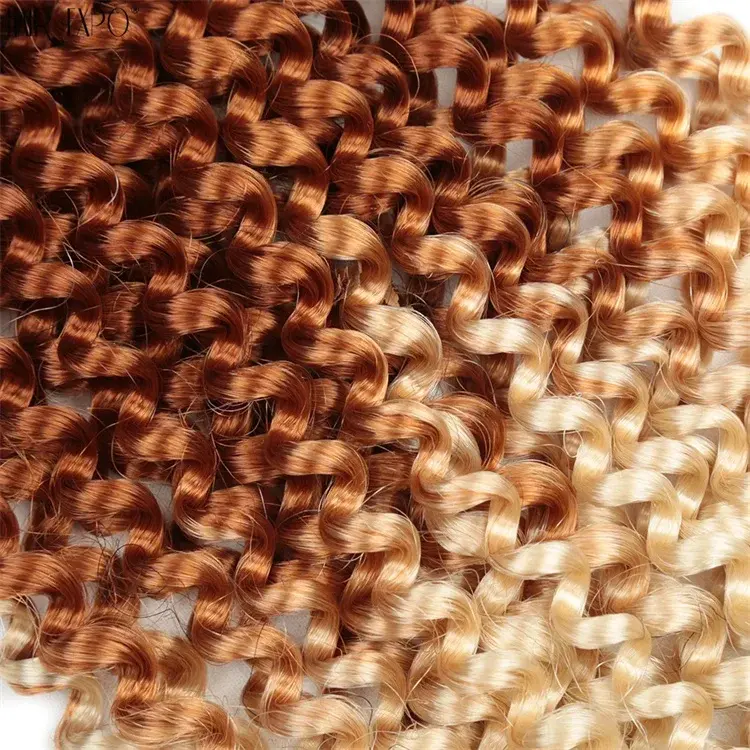 Thumbnail: Brown and blonde ombre hair