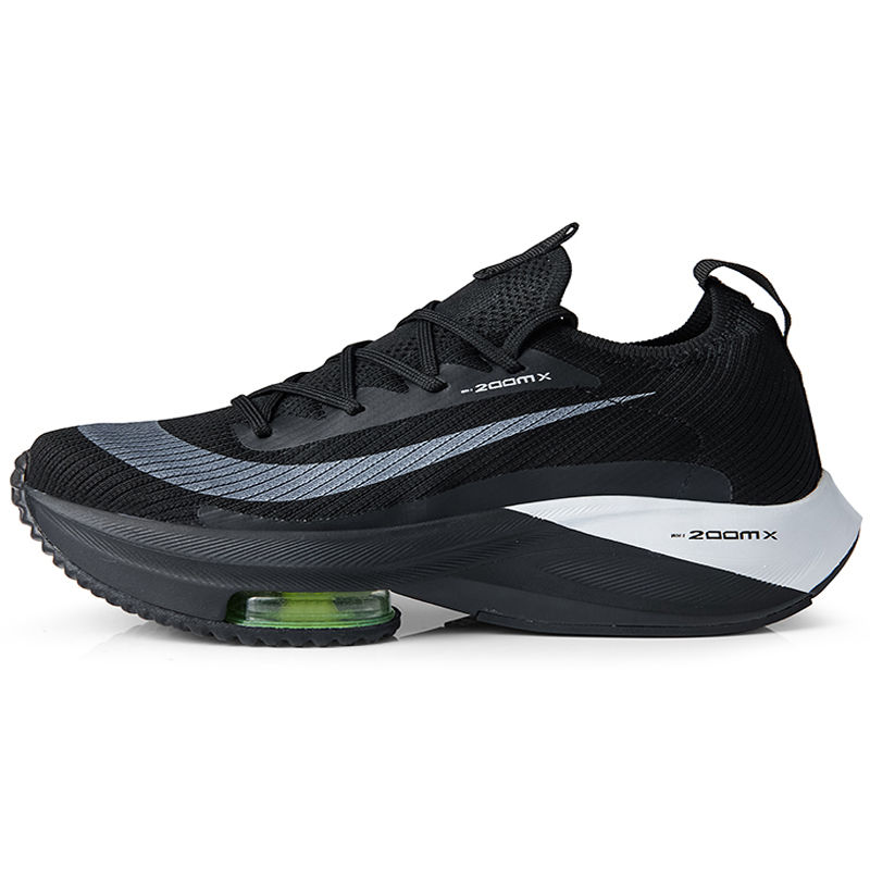 Miniature : Black Nike ZoomX Invincible Run Flyknit running shoe