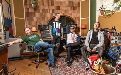 Venerea Studio 2021 Aija Svensson HR-4.jpg