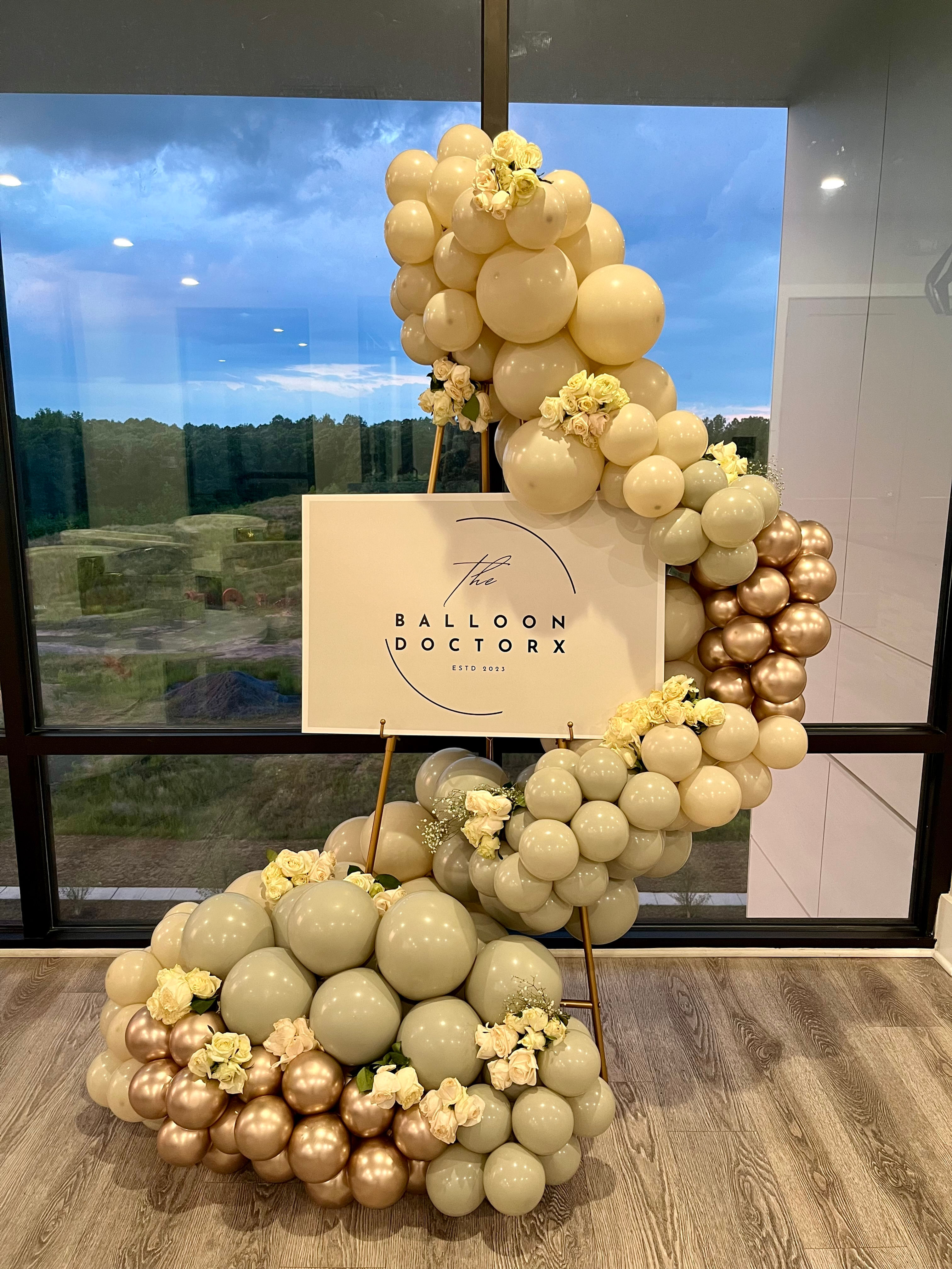 Welcome Easel, Sign & Balloons