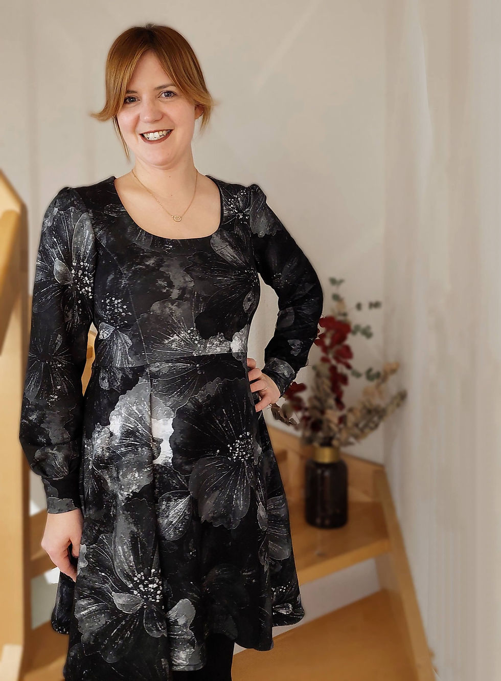 Miniaturbild: Schnittmuster Kleid Maresa von Graustufen-Stoffe