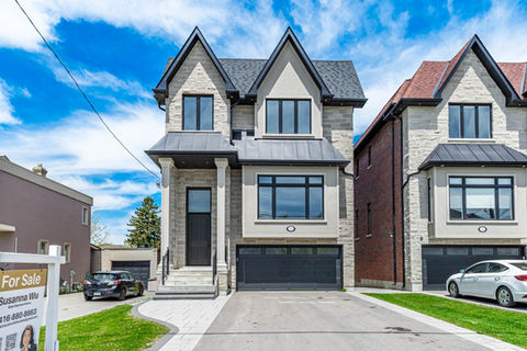 Yonge St & King Rd, Richmond Hill