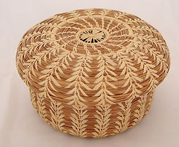 basket with lid 1.jpg