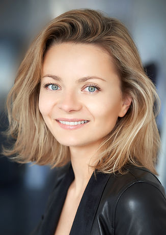 photographer sydney polanska headshot 18