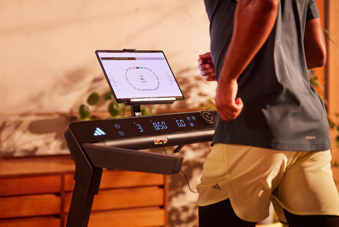 adidas T-24c Folding Treadmill
