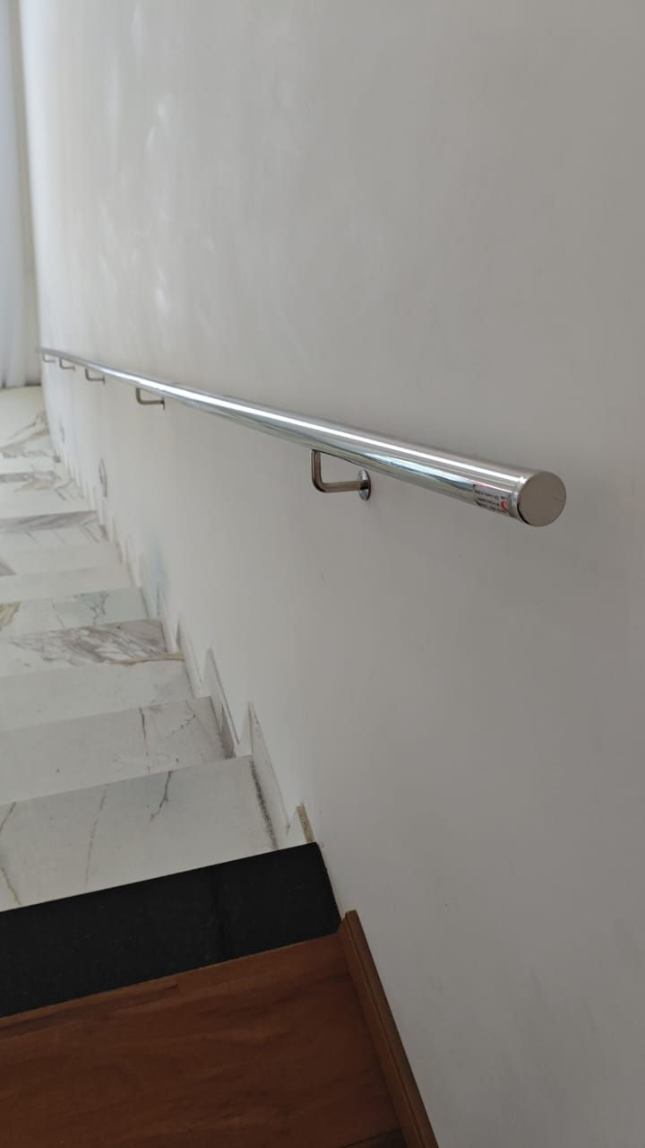 Corrimão de parede em aço inox