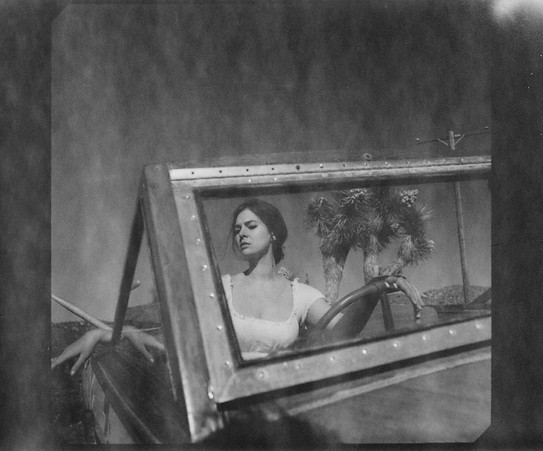 Vera Sola_DamonDuke_PressMasterPhoto.jpg