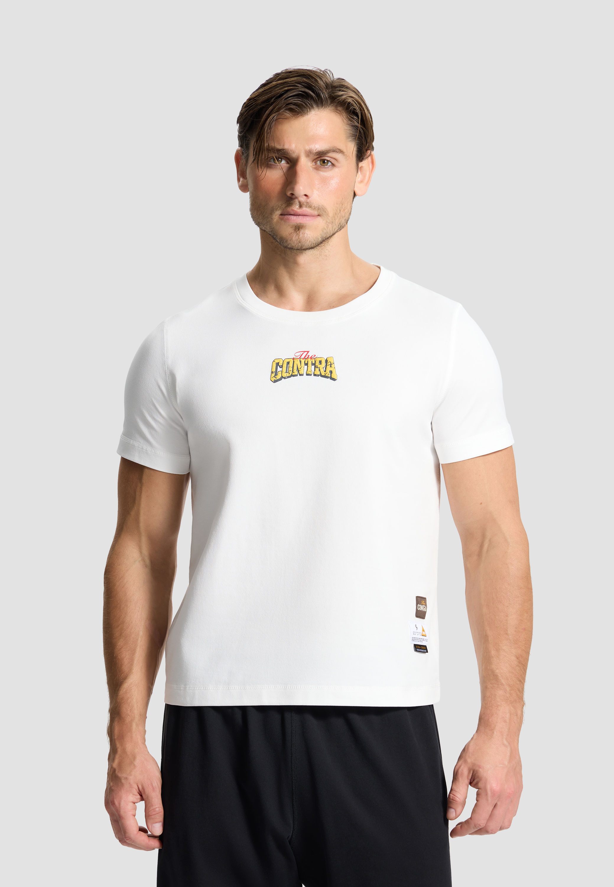 BE CONTRA Fitted T-Shirt – White