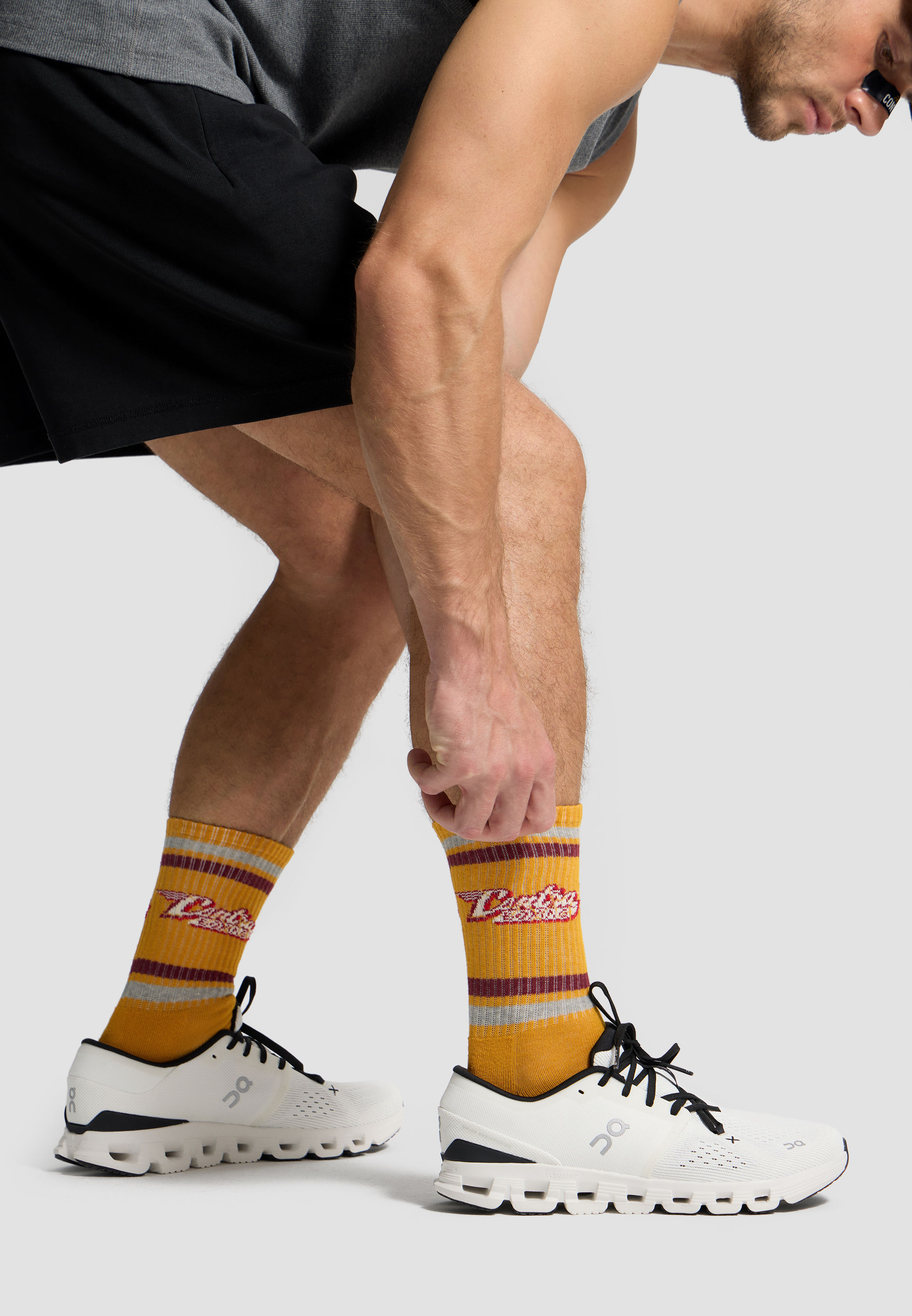 BE CONTRA Box Socks – Yellow