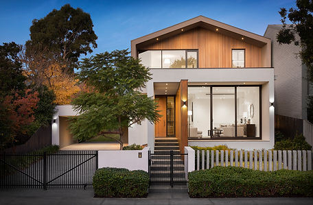 New home in Toronto by Bentmoon's building contractors.jpg