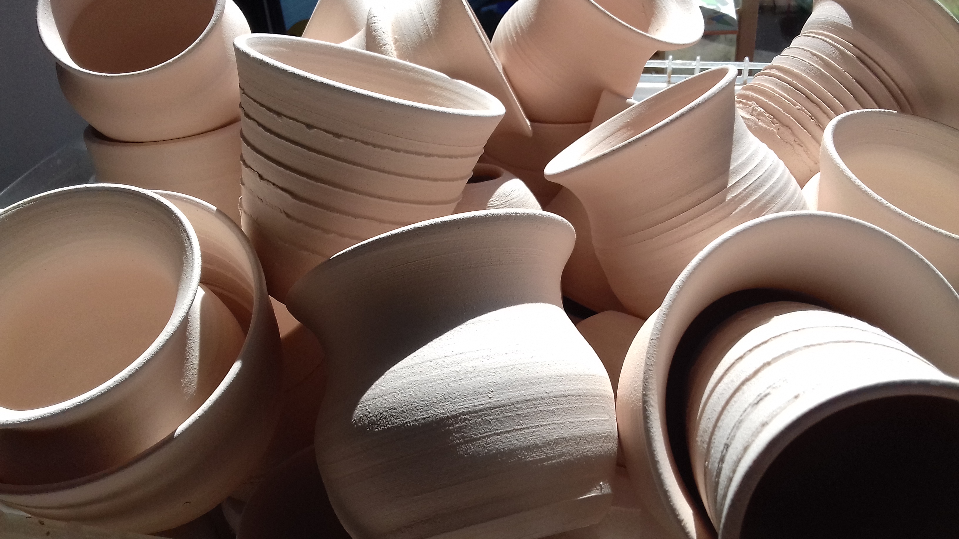 Bowls ready for Raku