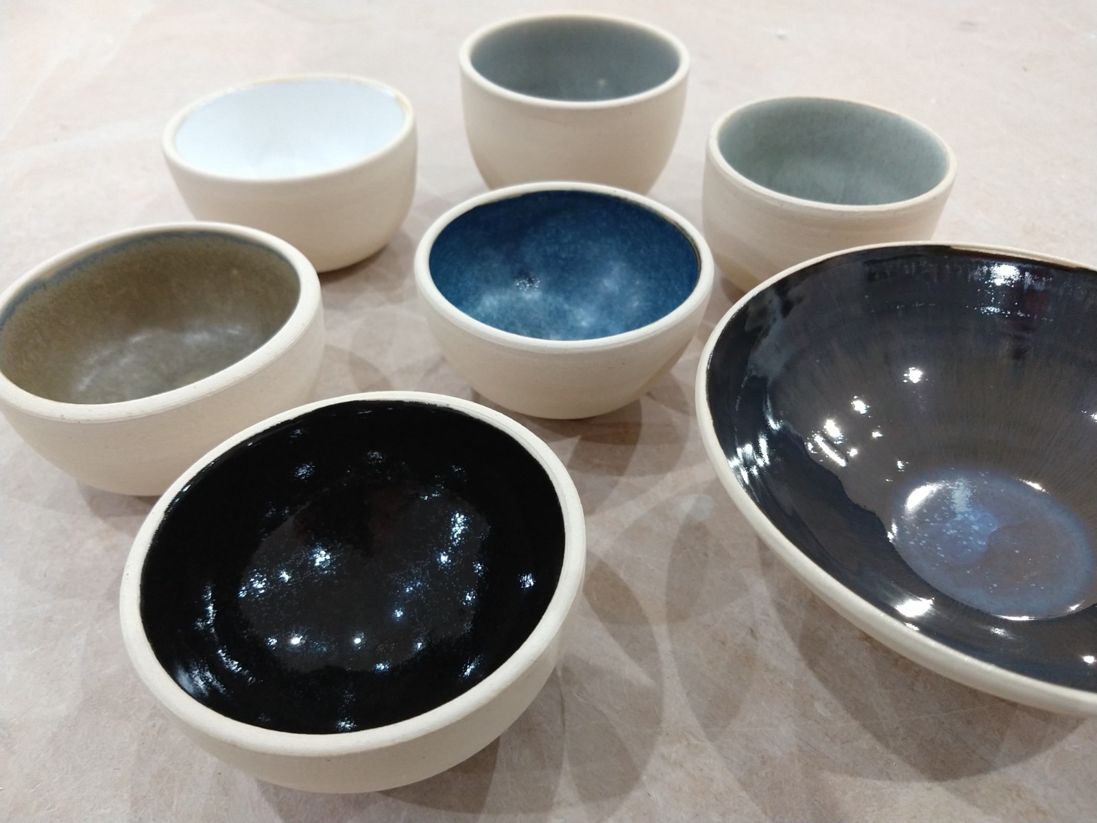 A selection of small bowls with test gla