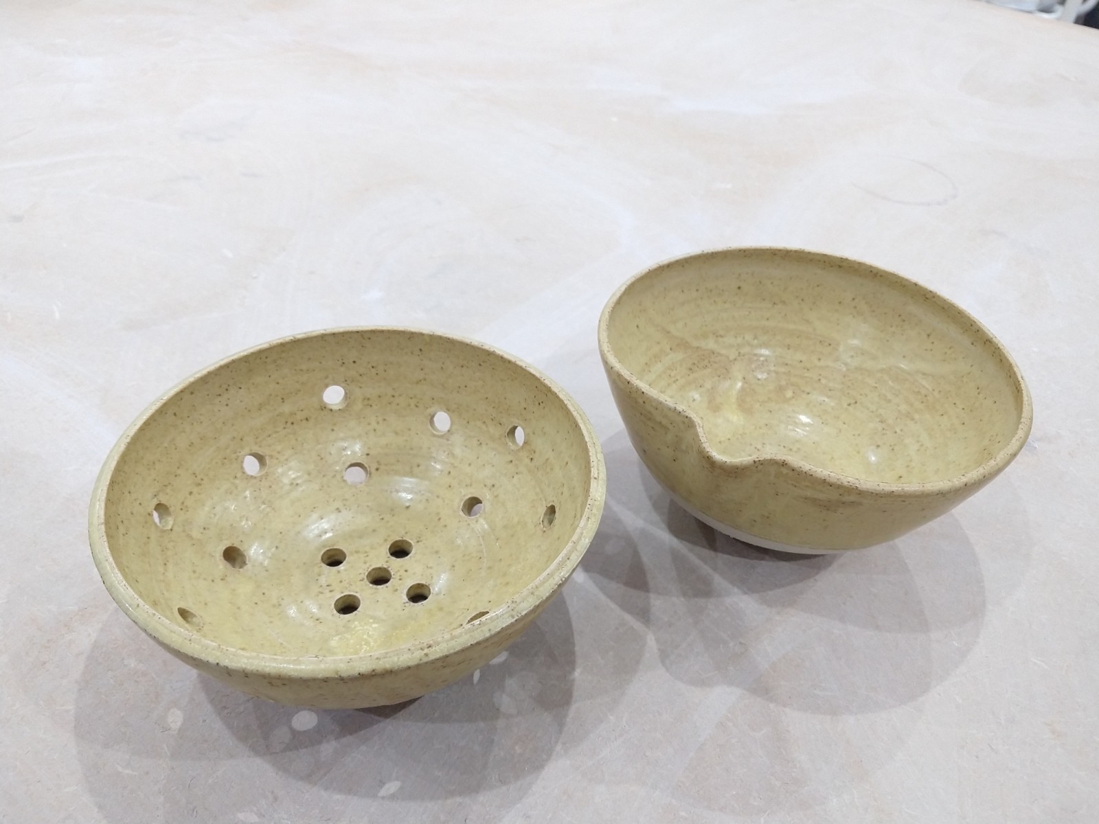 Oatmeal kitchenware