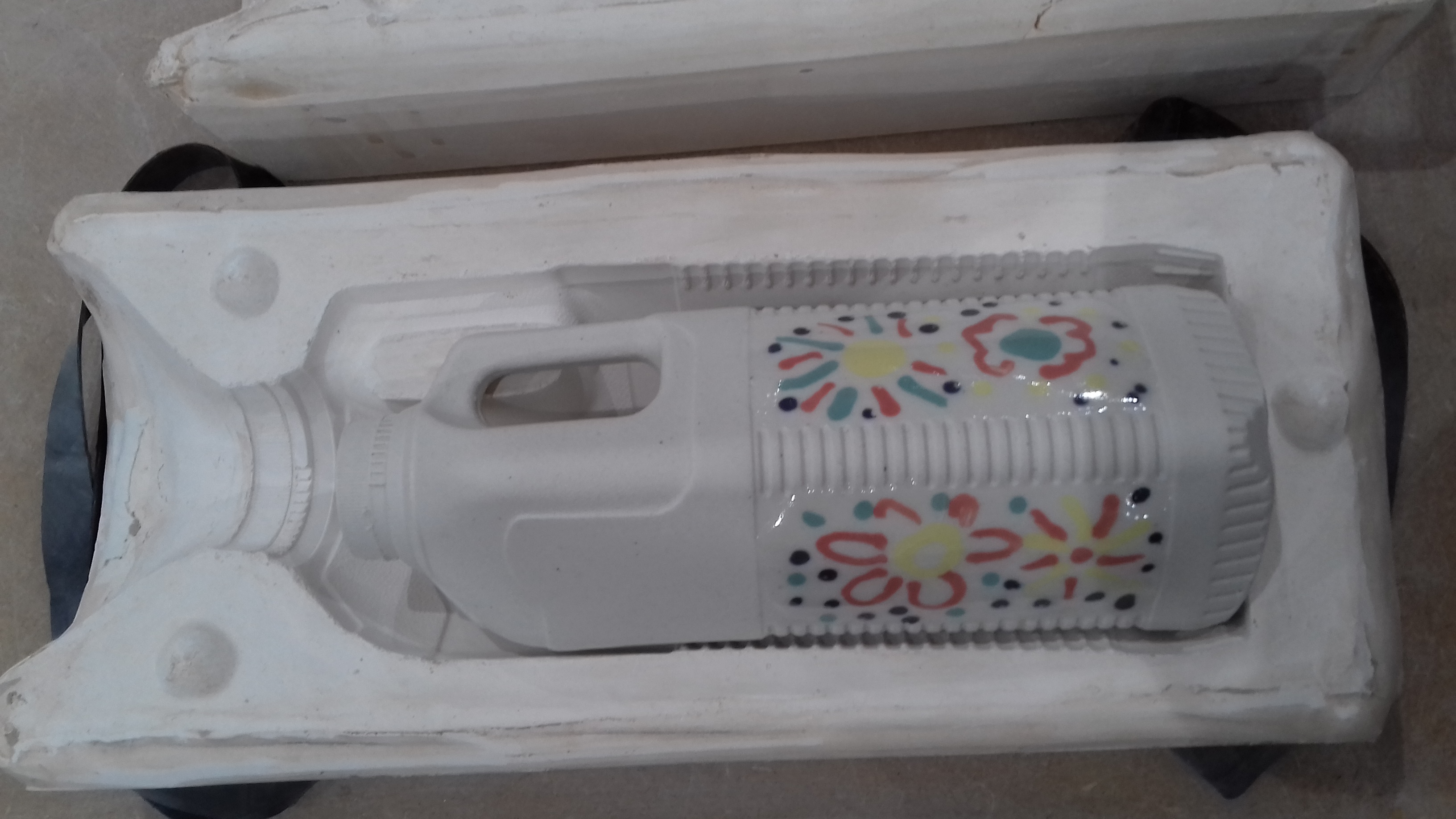Bottle mold
