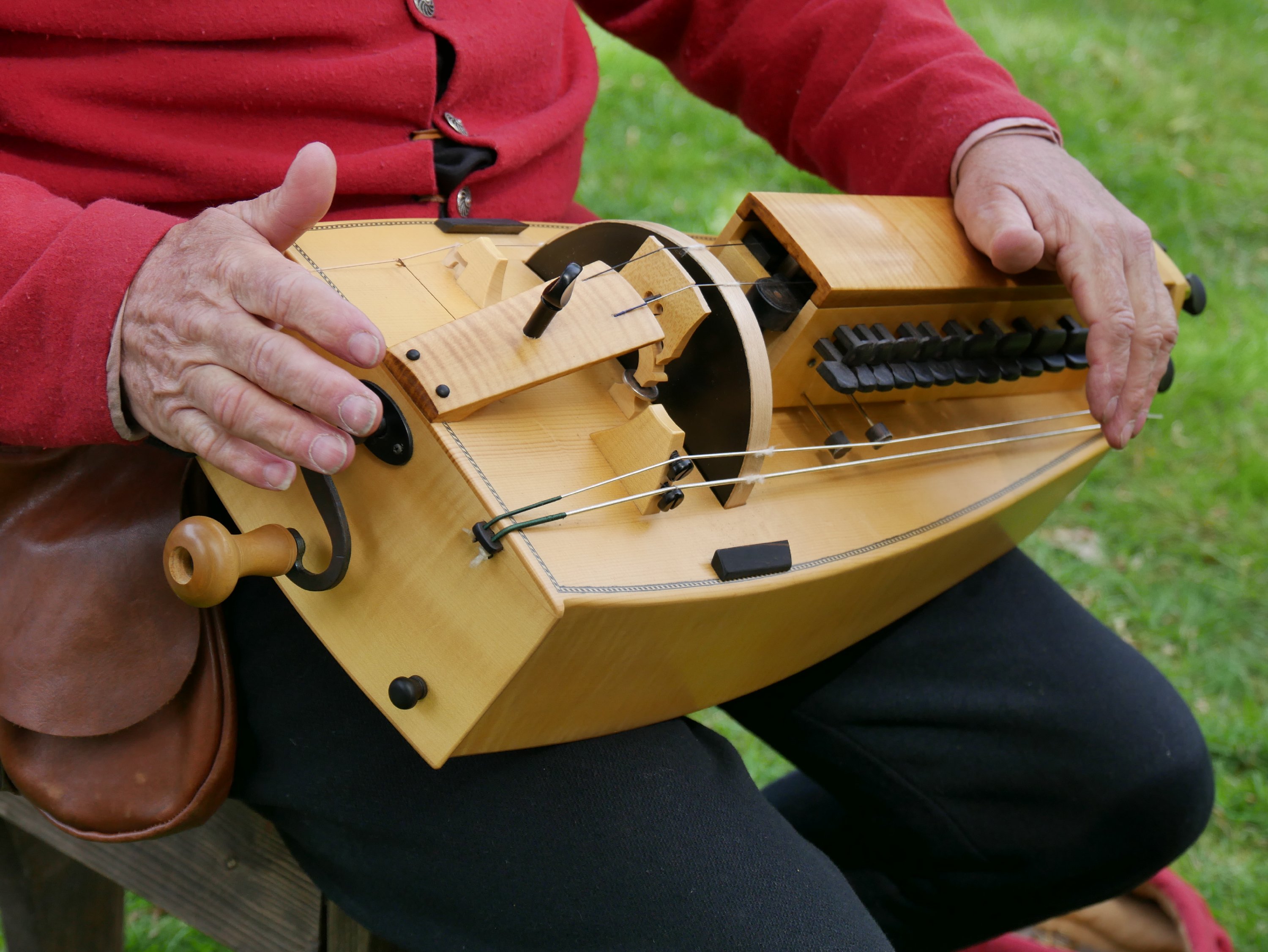 Hurdy gurdy?