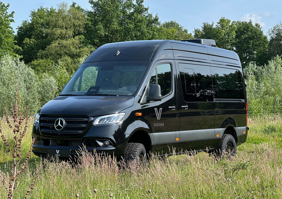 VIKIVAN 4x4 Sprinter Mercedes Gullwing