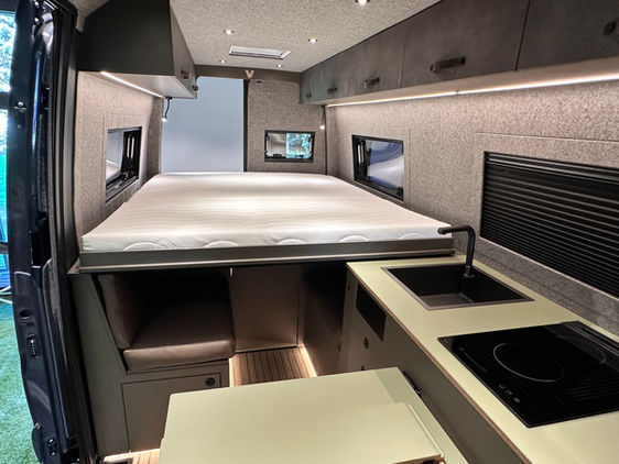 VKIVAN Mercedes Campervan grau Horizon Innenraum