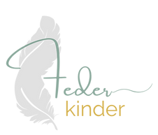 Federkinder Logo mit Feder – Marke für Nähanleitungen für schmale Kinderkleidung.
