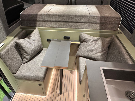 VIKIVAN MAN TGE 4Motion Horizon Campervan Innenraum