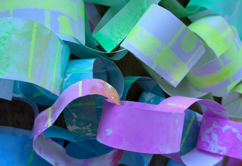 From Basic Kids' Art Supplies to a Rainbow Christmas Garland