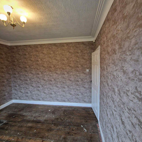 Dark, Complex and Elegant.
Perfectly fitted wallpaper with white woodwork and textured ceiling. Floors to be fitted after.
Give us a follow to see more.