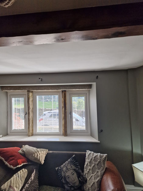 For this Bedroom and Living Room project, our skilled team focused on the walls, feature wall, and ceiling. The client provided all materials, including a custom color mixed specifically for the living room, ensuring a unique and personalized touch. We prepared all surfaces by sanding, removing old wallpaper, and filling to achieve a smooth, flawless finish with very minimal imperfections. The design throughout the property maintained a minimalistic and neutral style, with strategic accents that enhance the overall visual atmosphere.

Our quality and attention to detail makes us the preferred choice for interior painting and decorating services. Whether you’re looking for a modern, sleek finish or a more traditional look, we are here to bring your vision to life.
-
Thanks to the Client.
It was great project to be part of by leaving our signature on it.
Please support us on our socials @jdcltd.info
________________________________________
Materials:
Wood Work: White Gloss by Johnstones®
Walls: Floral Wallpaper and the Custom Mixed Tone by Valspar Trade®
Ceiling: White by Layland®