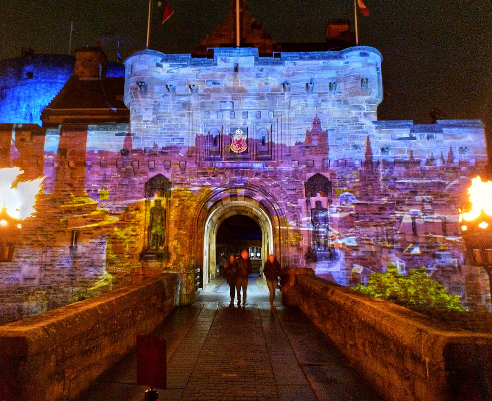 'Castle of Light' Spectacular at Edinburgh Castle